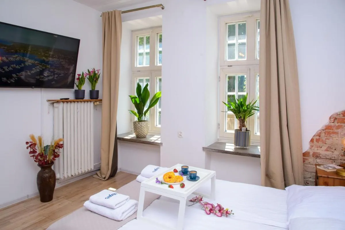 Image 4 of Maya’s Flats & Resorts 19 & 20 – Ogarna