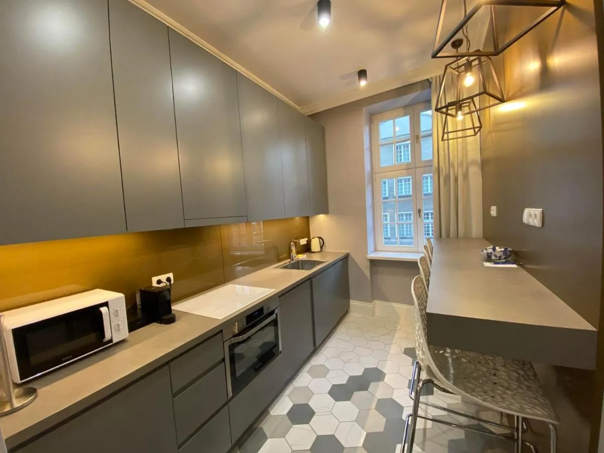 Image 2 of Maya’s Flats & Resorts 44 – 3 rooms apartment on Chlebnicka Street Gdańsk Old Town