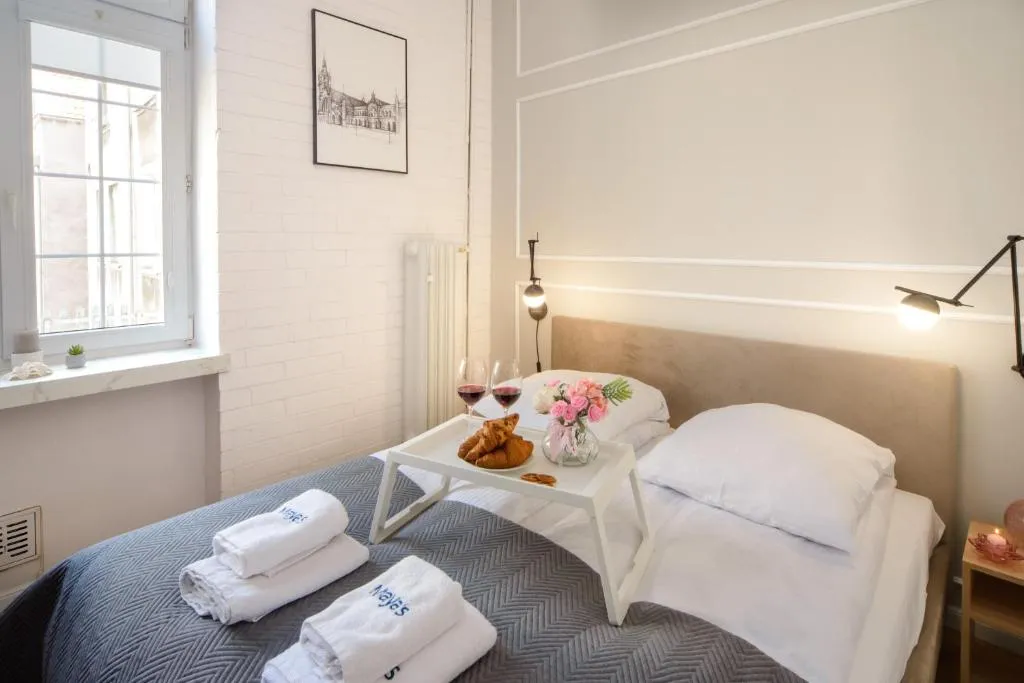Image of Maya’s Flats & Resorts 64 – 3 rooms apartment on Chlebnicka Street Old Town Gdańsk