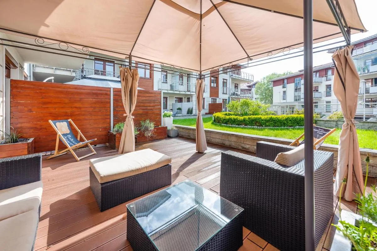 Image 5 of Meiguan with huge Terrace + extra 2 parking spots