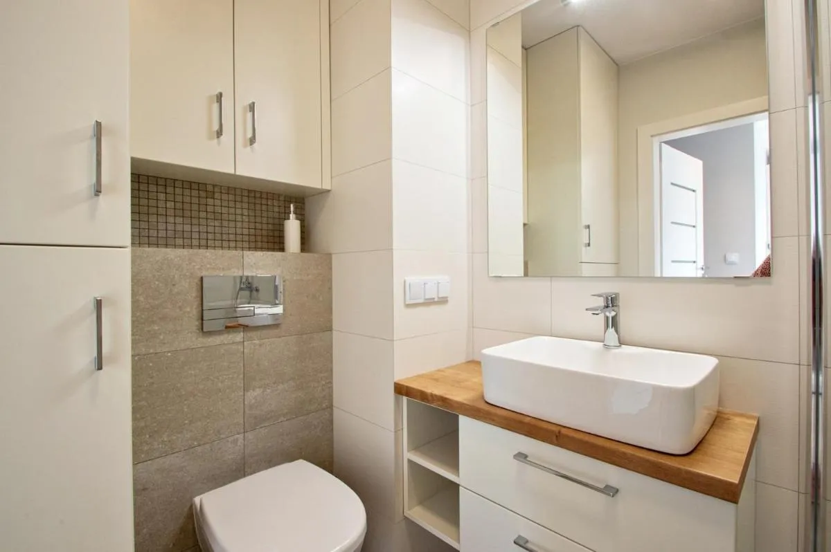 Image 2 of Modern, two bedroom, shipyard view apartment by Grand Apartments