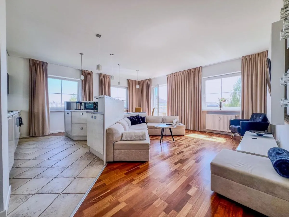 Image 3 of Nad stawem, dwupoziomowy, 6 łóżek, parking, zielona okolica