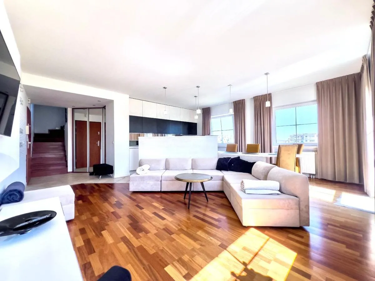 Image 2 of Nad stawem, dwupoziomowy, 6 łóżek, parking, zielona okolica