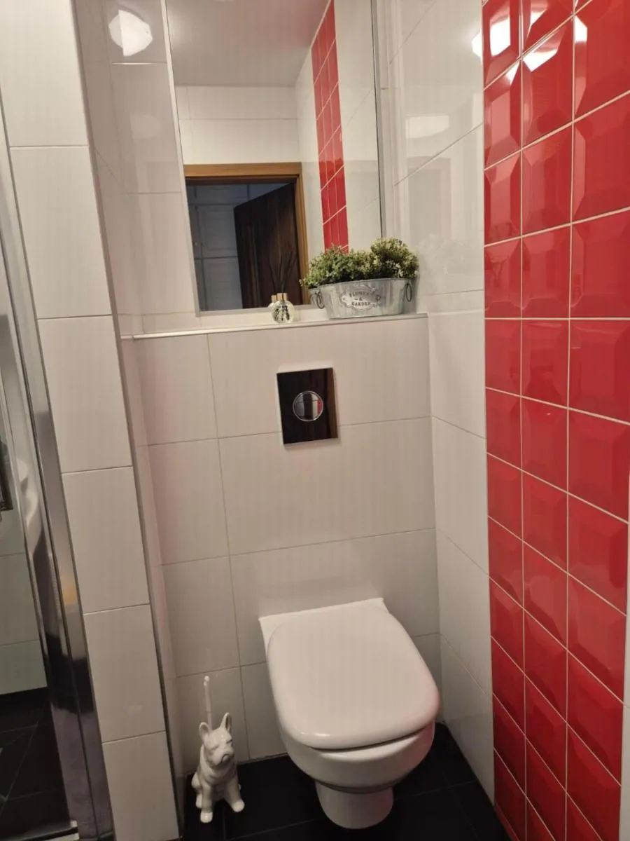 Image 2 of Paradise Under Heaven Apartment