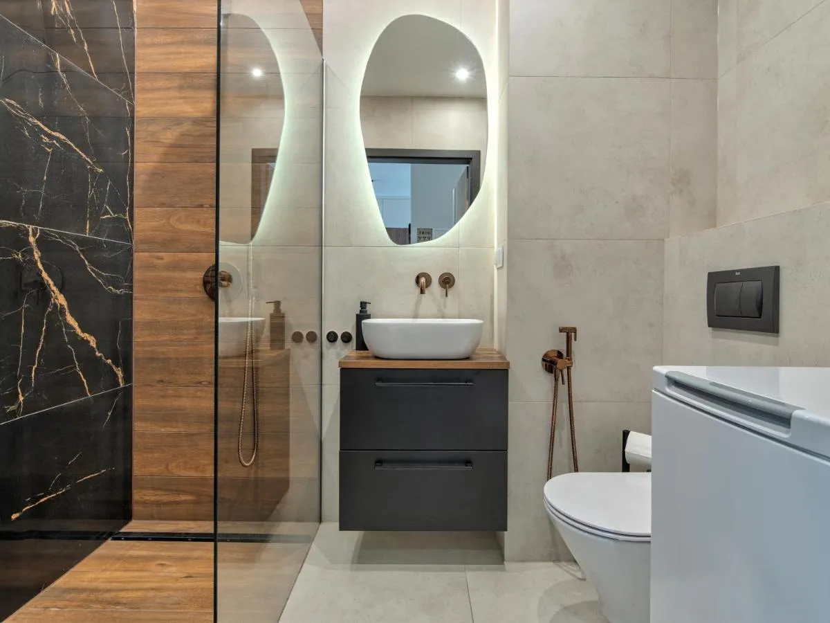 Image 2 of Platinium Garnizon Modern