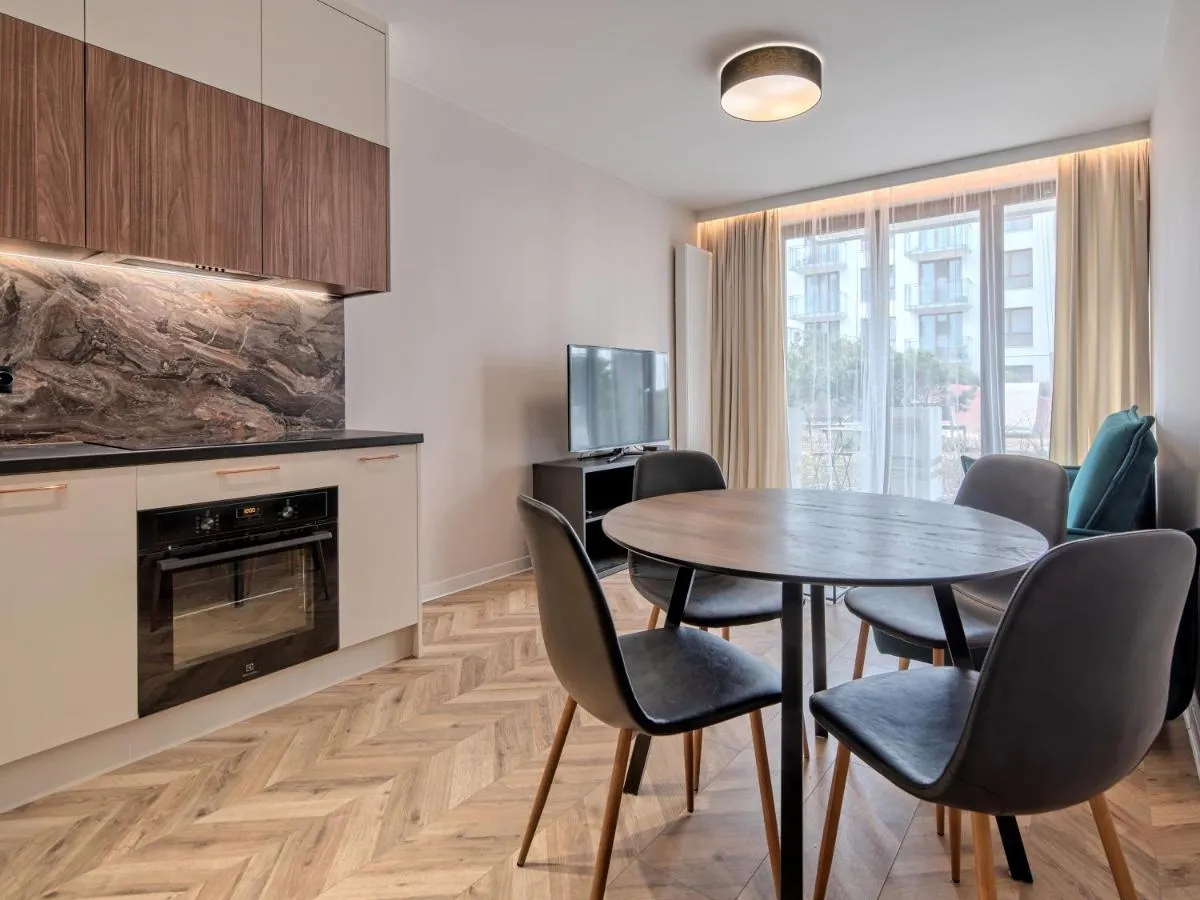 Image 3 of Platinium Garnizon Modern