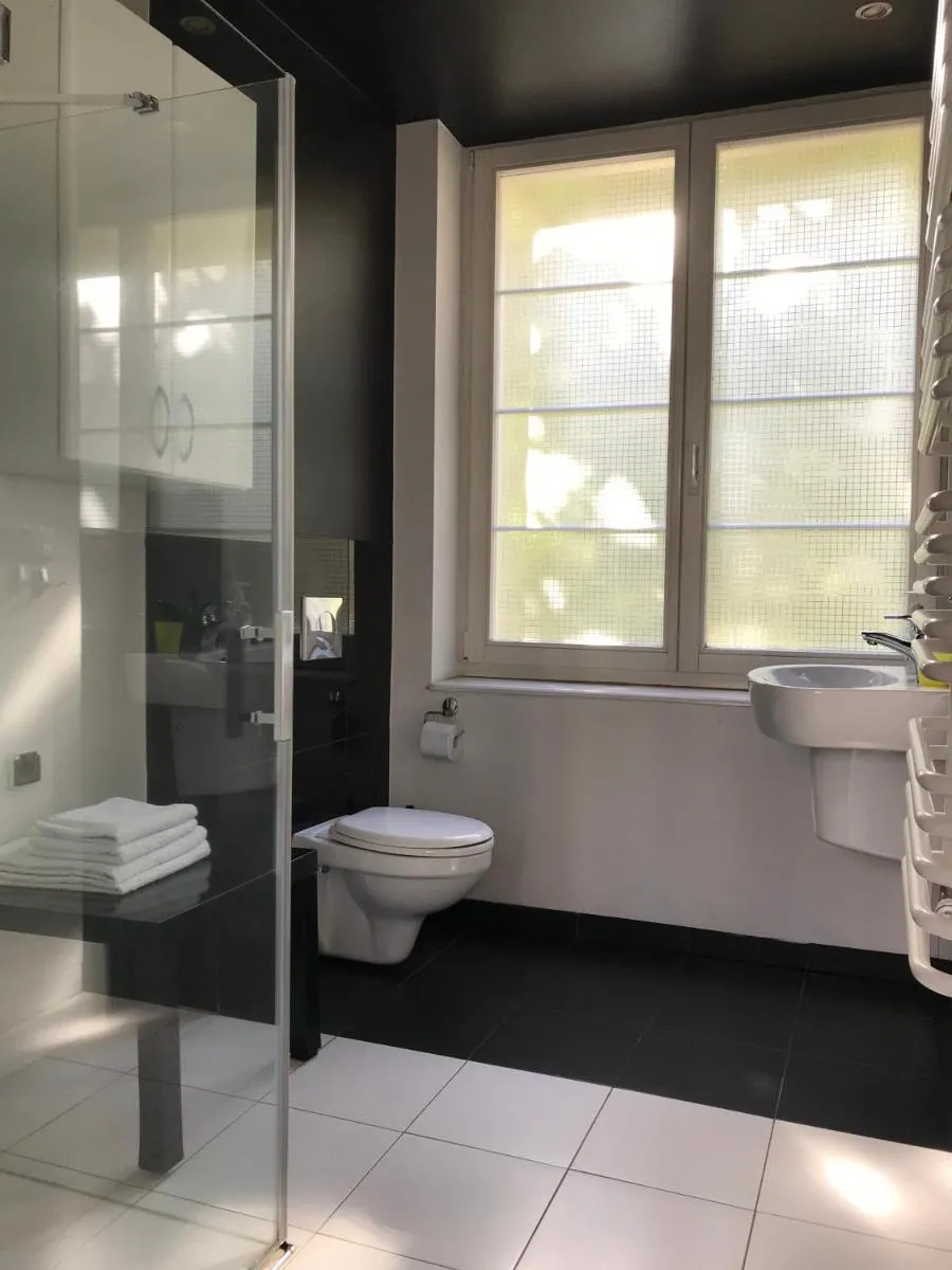 Image 3 of Promenada Studio