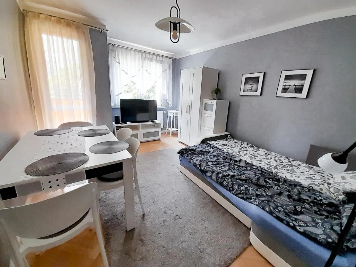 Image 5 of Reja Flat