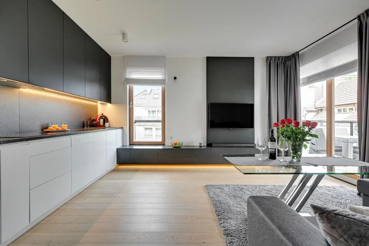 Image 3 of Royal Baltic – Bursztynowa Premium