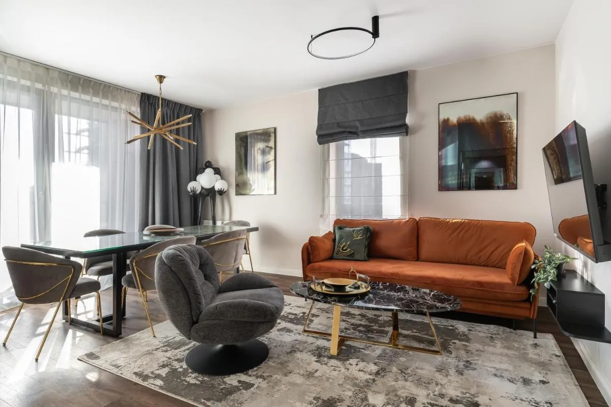 Image 3 of Scala 60E City Center Premium Apartments with Parking by Lion Apartments