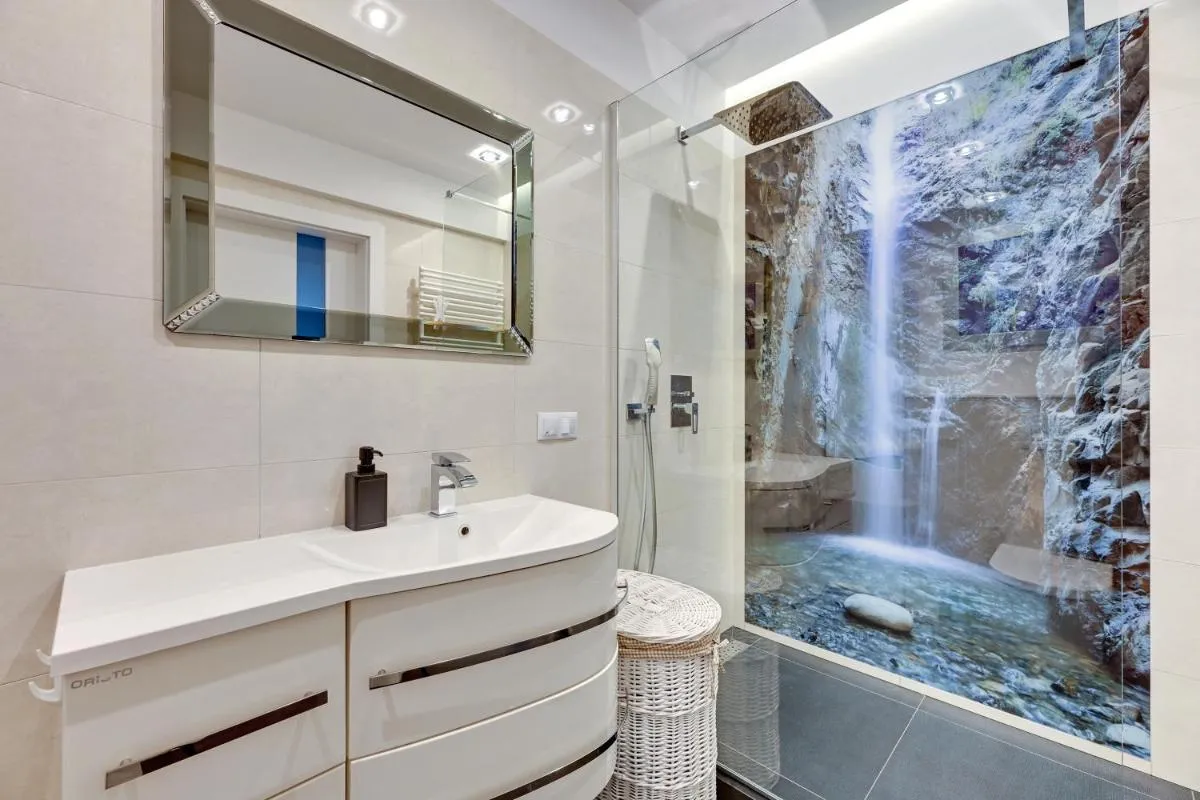 Image 2 of Staywin Apartments Chmielna Park