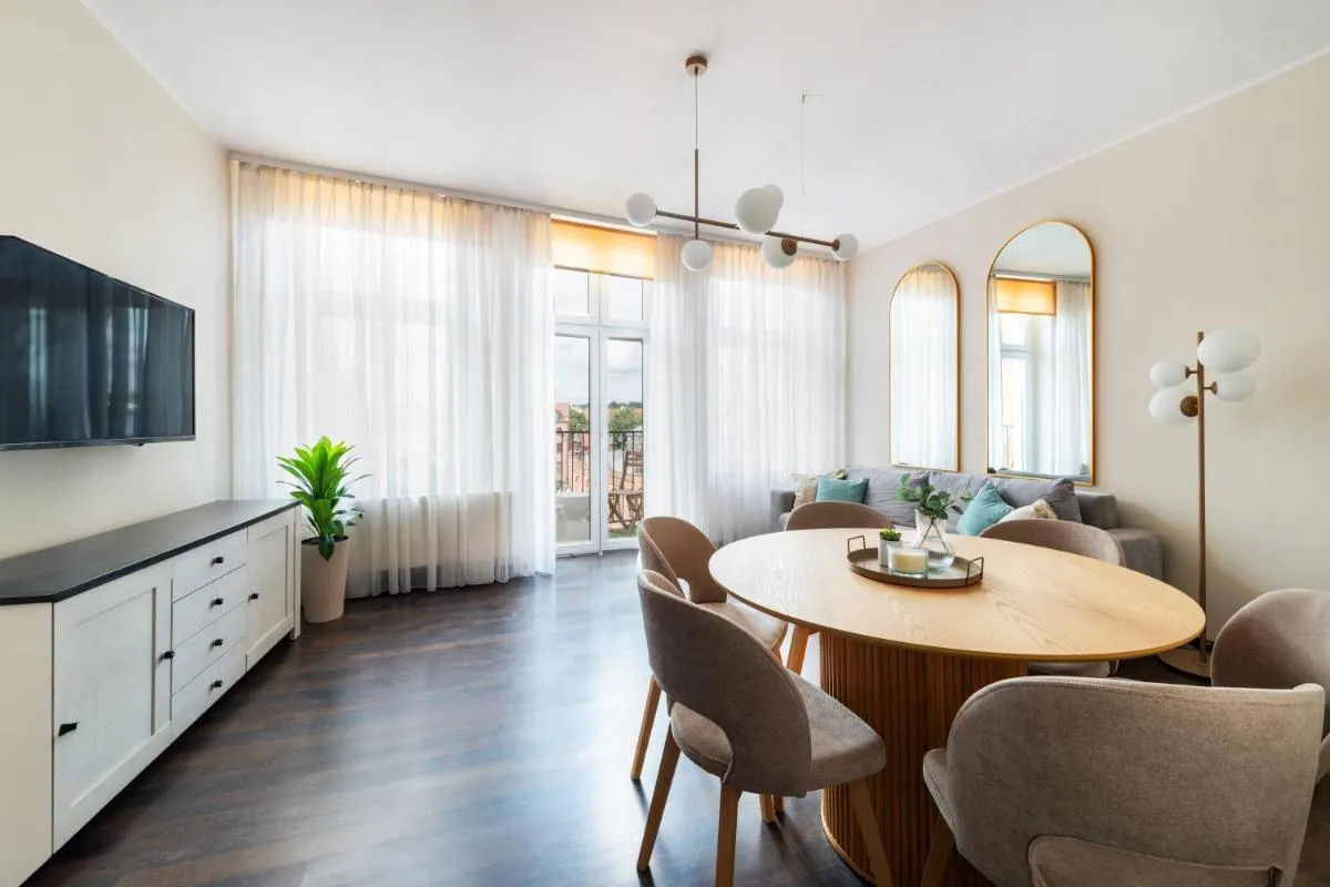 Image 3 of Stunning Apartment with Balcony