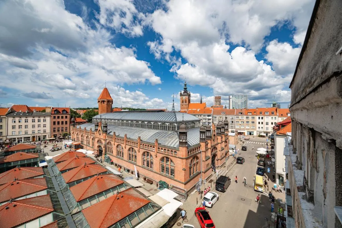 Image 5 of Stunning Apartment with Balcony