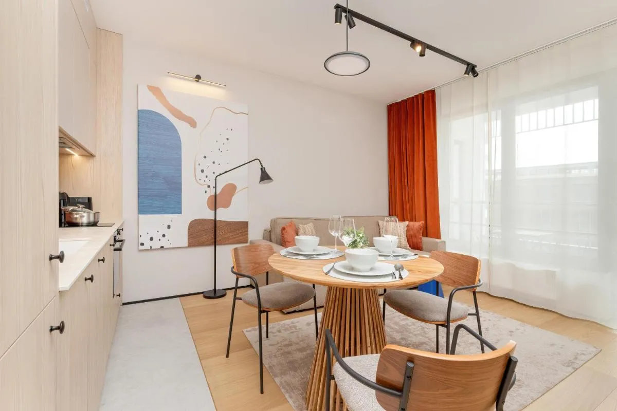 Image 3 of Stylowe Apartmenty z Parkingiem Popiełuszki w Gdańsku by Noclegi Renters