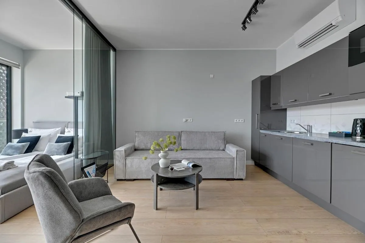 Image 4 of Symfonia Amazing River View Apartment by Downtown Apartments