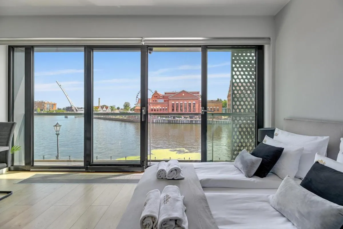 Image 1 of Symfonia Amazing River View Apartment by Downtown Apartments