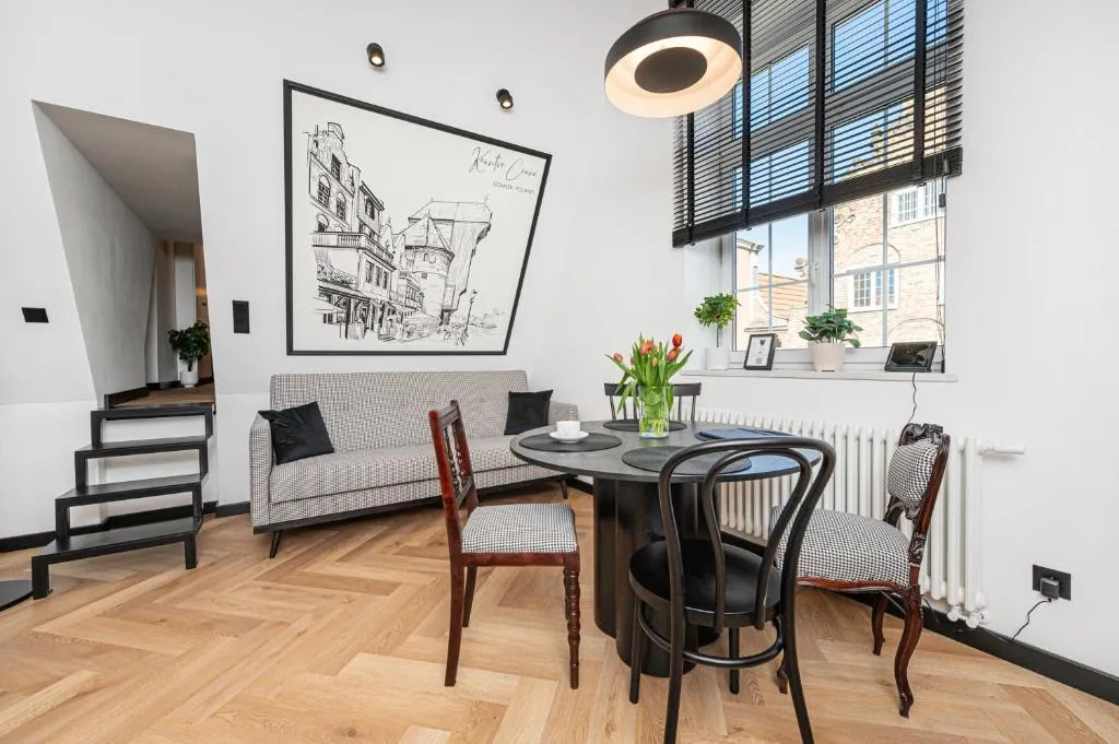 Image of Teatro Old Town – BillBerry Apartments