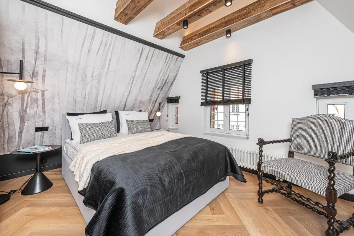 Image 2 of Teatro Old Town – BillBerry Apartments