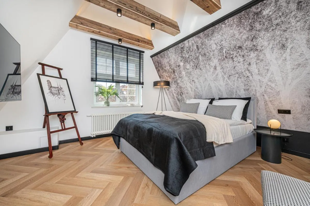 Image 4 of Teatro Old Town – BillBerry Apartments