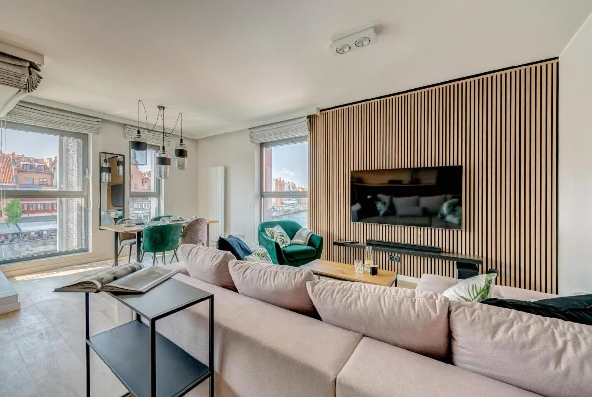 Image 4 of The Black Crane Apartment