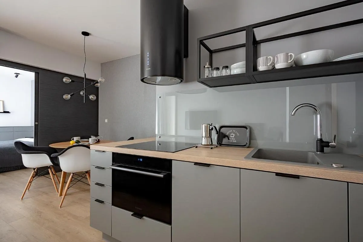 Image 5 of VIU Old Town Terrace