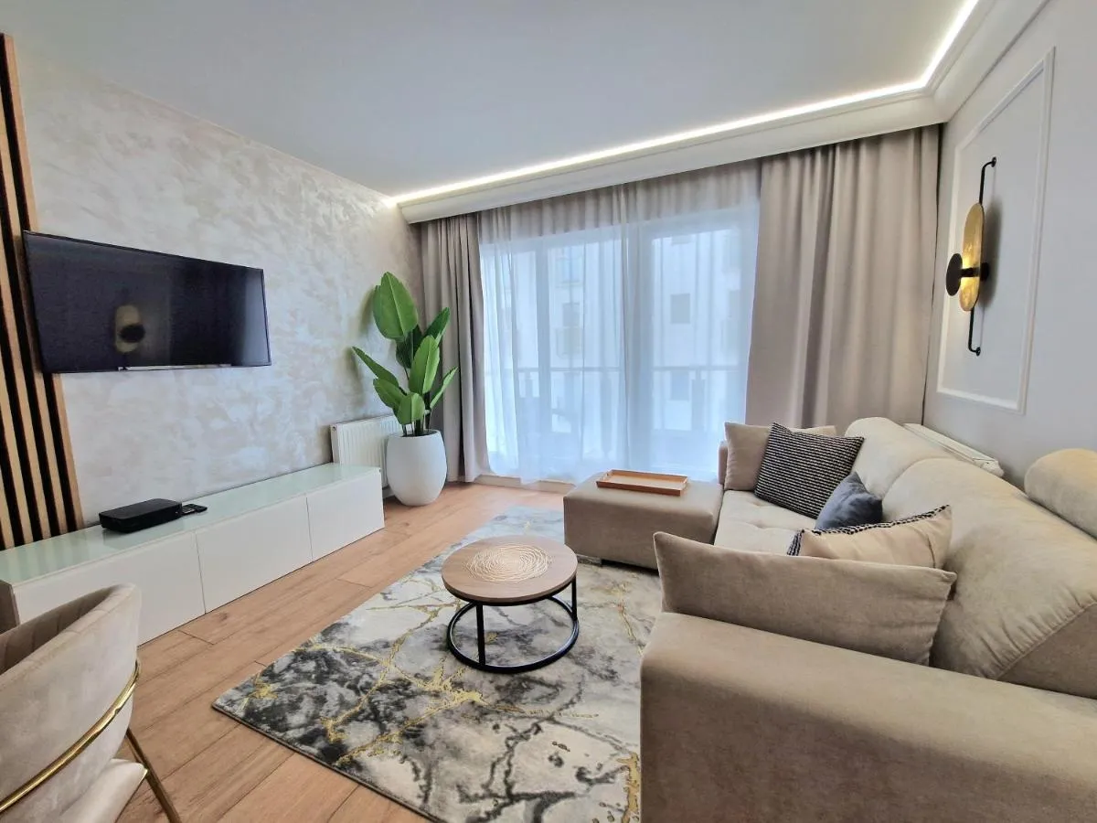 Image 4 of Waterlane Marina by Live & Travel Apartments