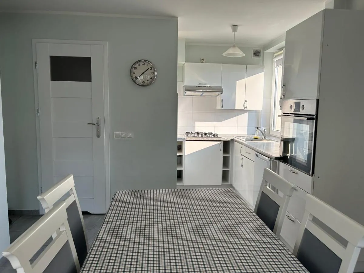 Image 2 of White Pearl