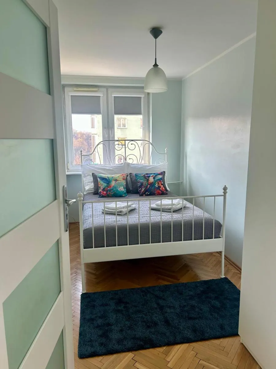 Image 3 of White Pearl