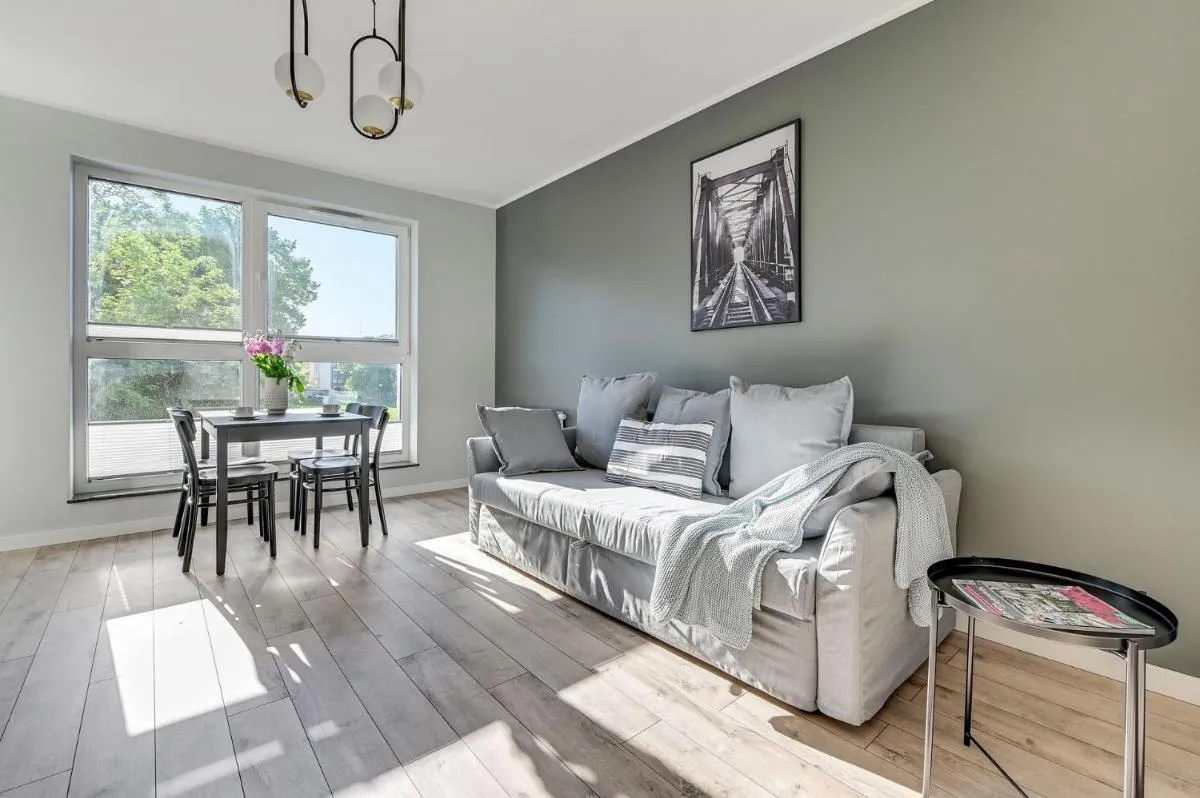 Image 3 of Amber Port by Grand Apartments