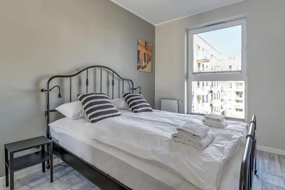 Image 6 of Amber Port by Grand Apartments