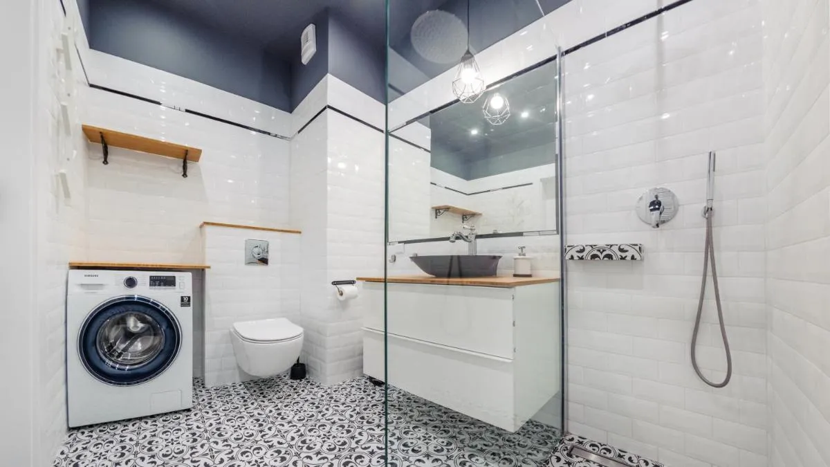 Image 3 of Bastion Gdańsk, Sun & Snow