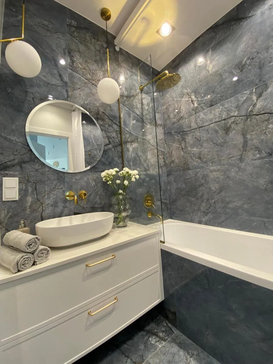 Image 5 of Blue Apartment