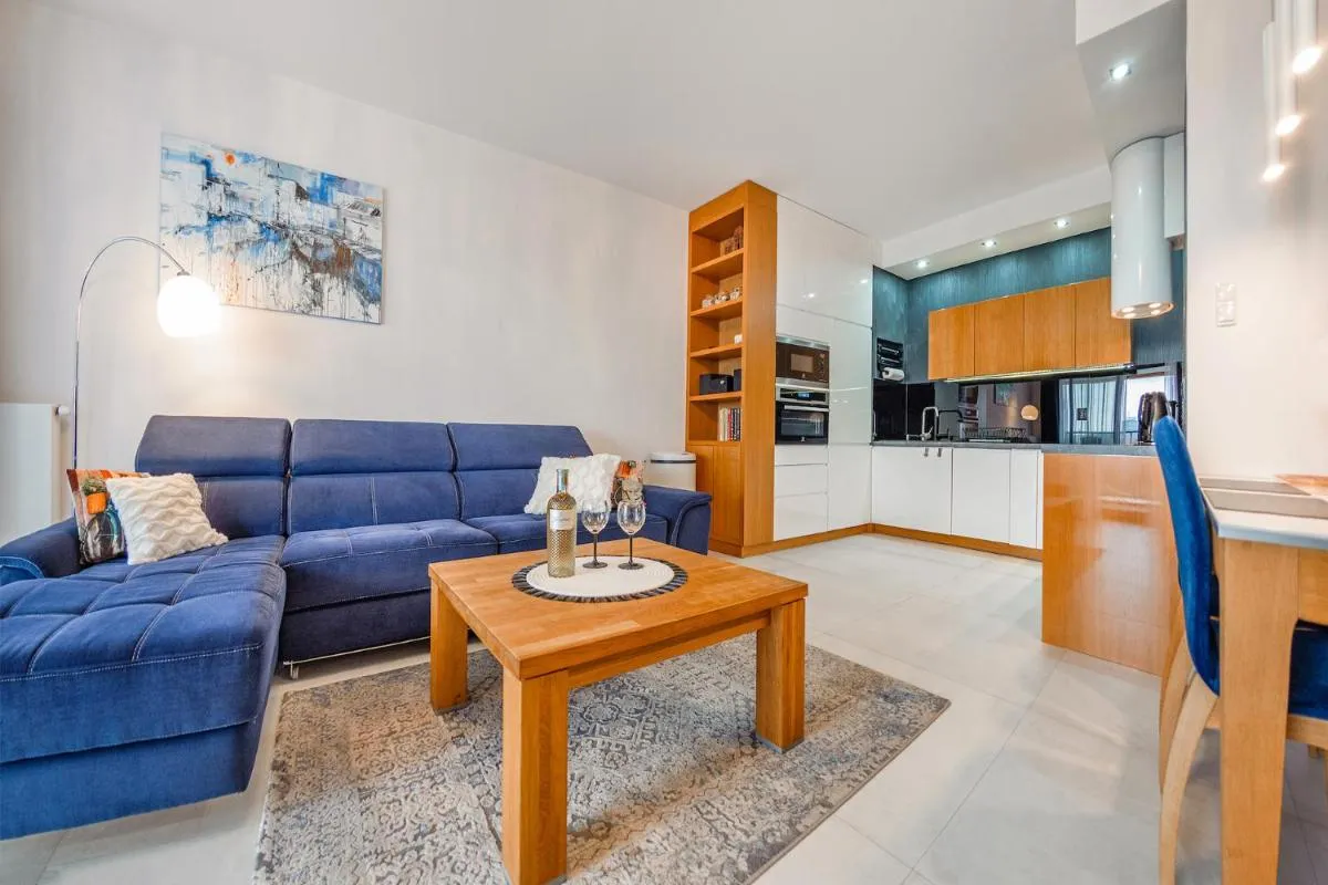 Image 3 of Blue Merlin – River View