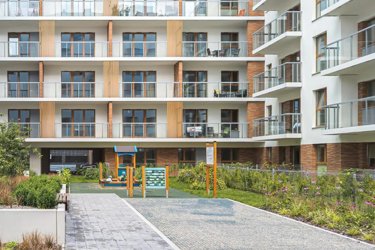 Image 3 of Bright Beige Apartment with Furnished Balcony and Parking in Gdańsk by Noclegi Renters