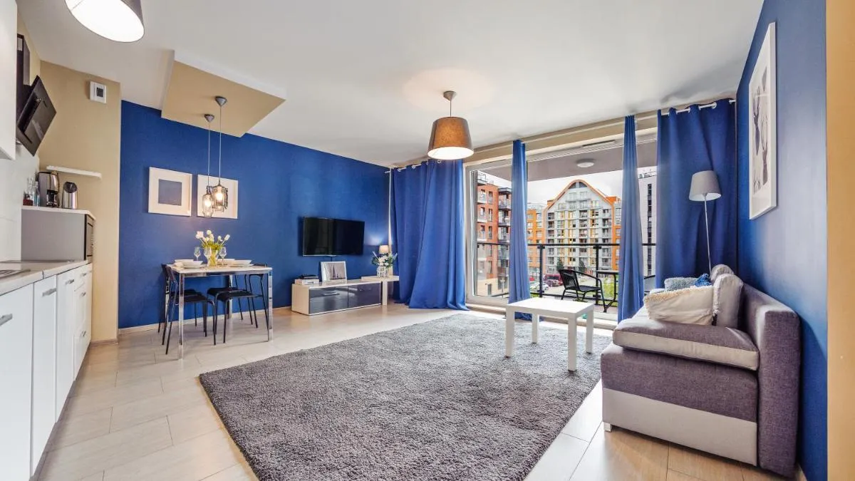 Image 4 of Chmielna Park, Sun & Snow