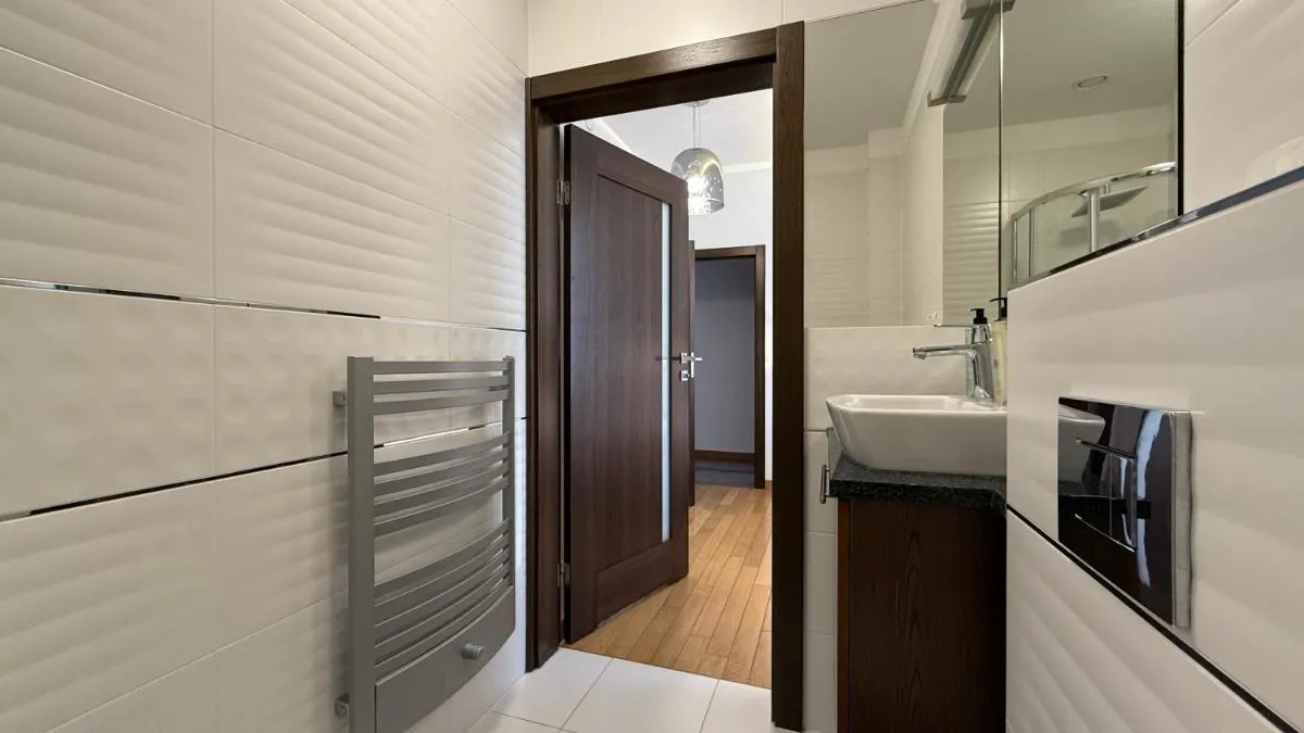 Image 2 of City Center Big Apartment Tobiasza with Parking