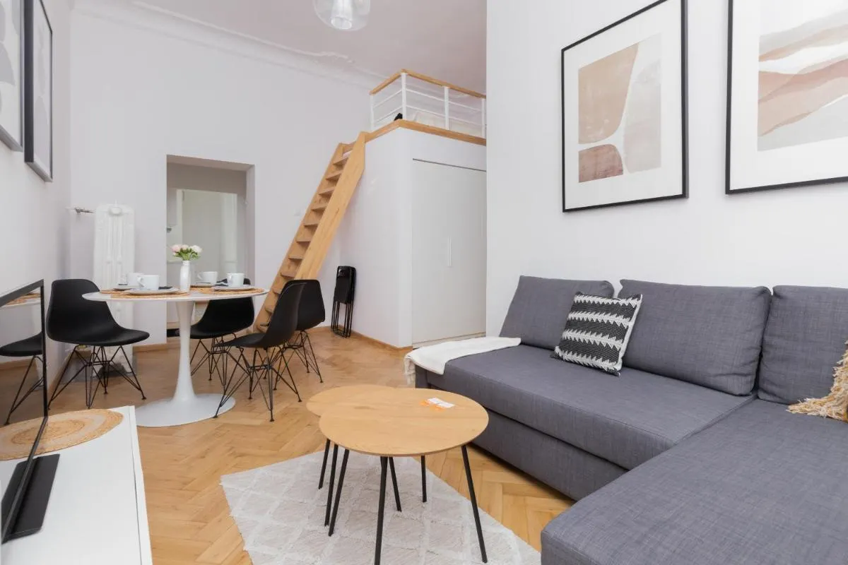 Image 2 of City Centre & Cosy Apartment by Noclegi Renters