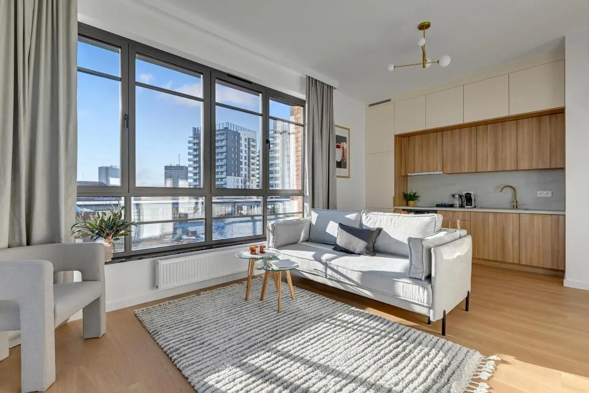 Image 2 of DOKI Living Suites – Foodhall & Parking by Downtown Apartments