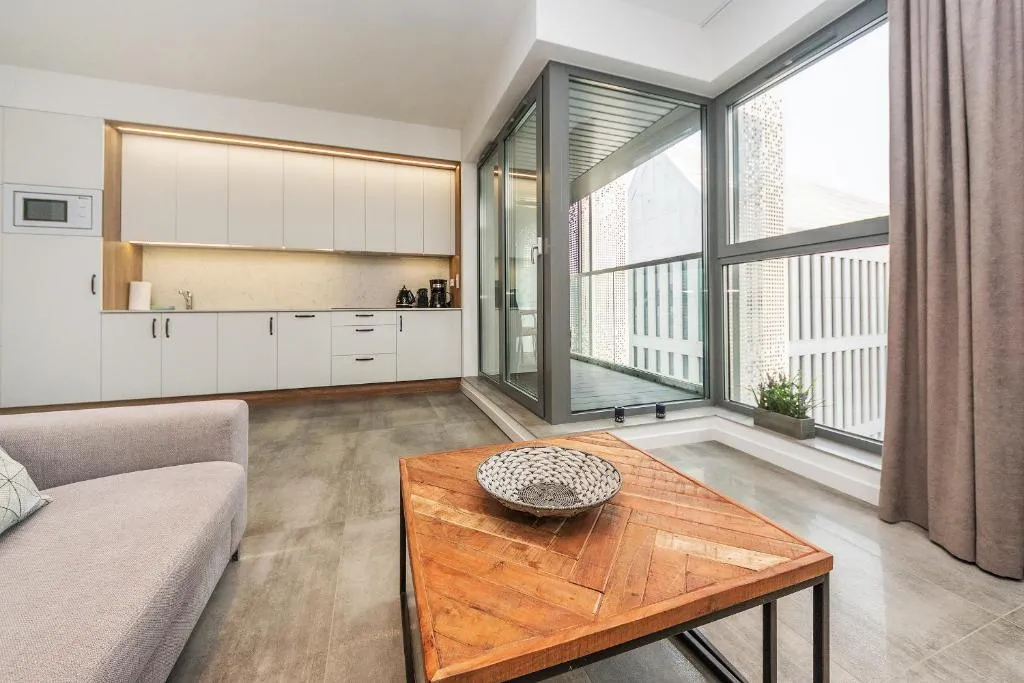 Image of Deluxe Apartment on Granary Island with Parking – Granaria I & by Noclegi Renters