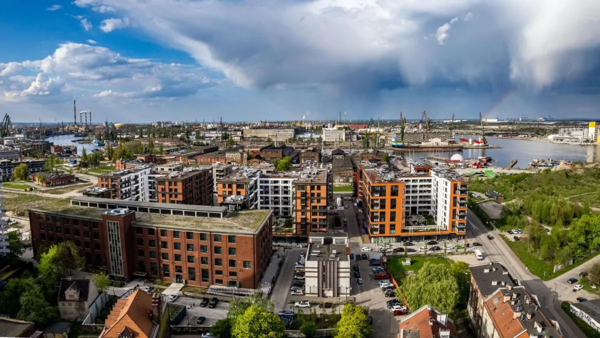 Image 1 of Doki, Sun & Snow