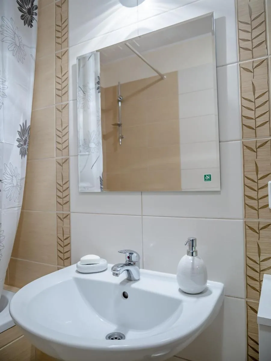 Image 3 of Dream Bay Apartment