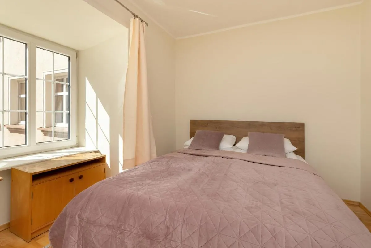 Image 1 of Elegancki & Przestronny Apartament nad Motławą by Noclegi Renters