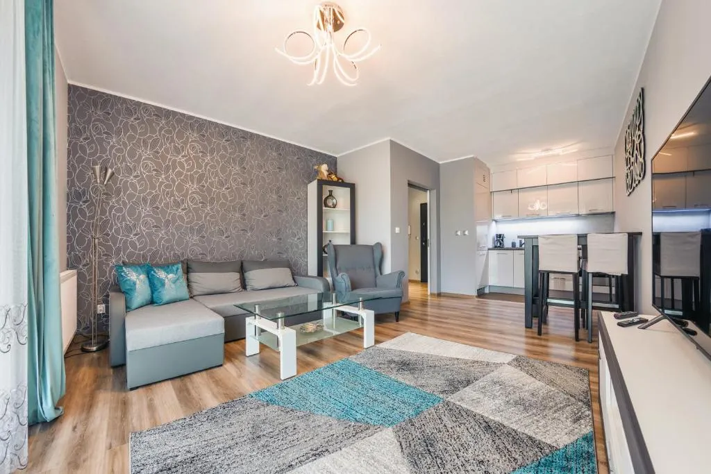 Image of Front Park, Sun & Snow