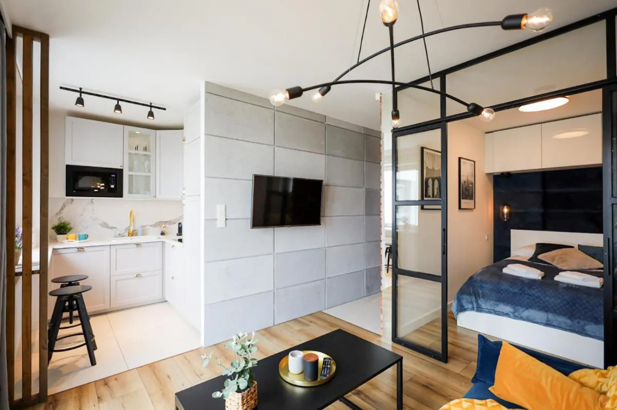 Image 1 of Glow Apartments, Apartamenty Heaven Stare Miasto