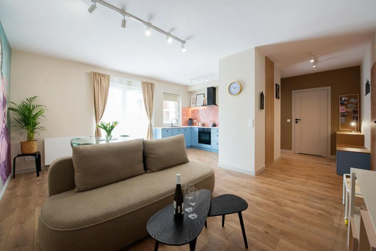 Image 2 of Imagine Old Town