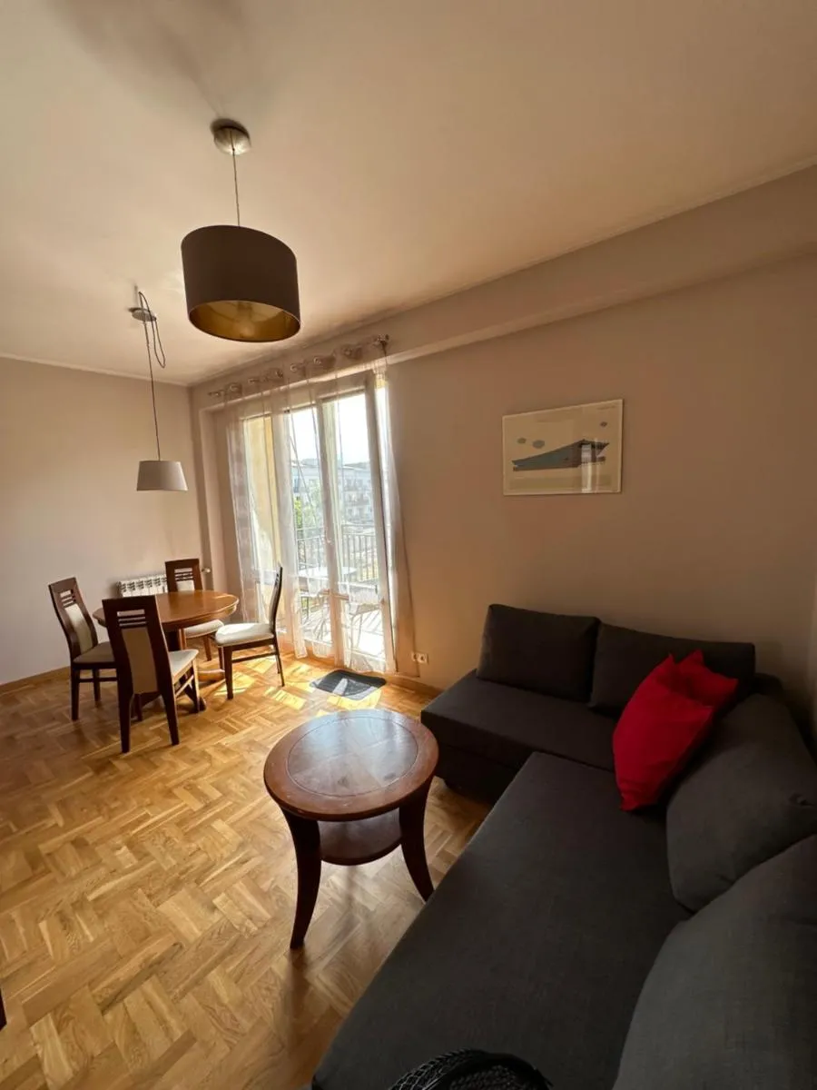 Image 3 of K2013 Astra Grand-Tourist