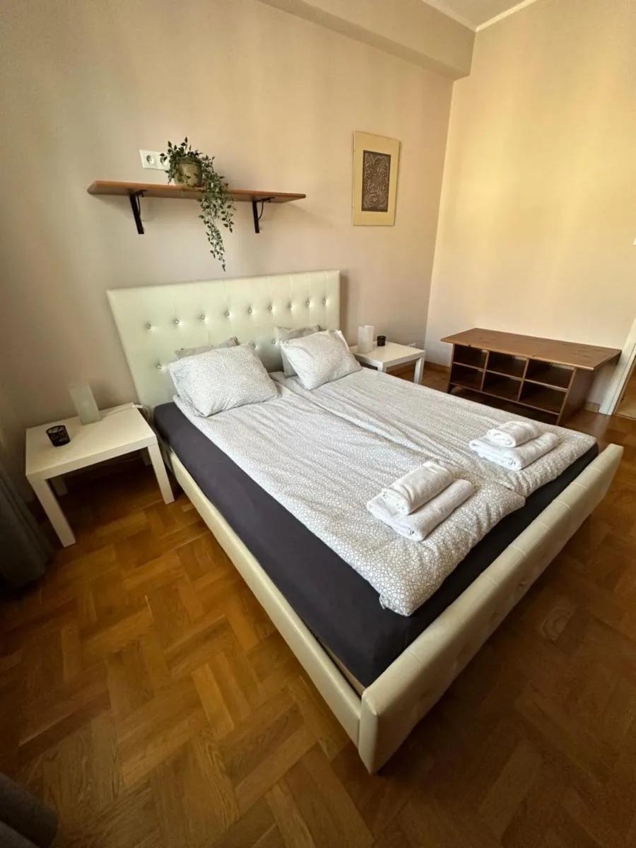 Image 6 of K2013 Astra Grand-Tourist