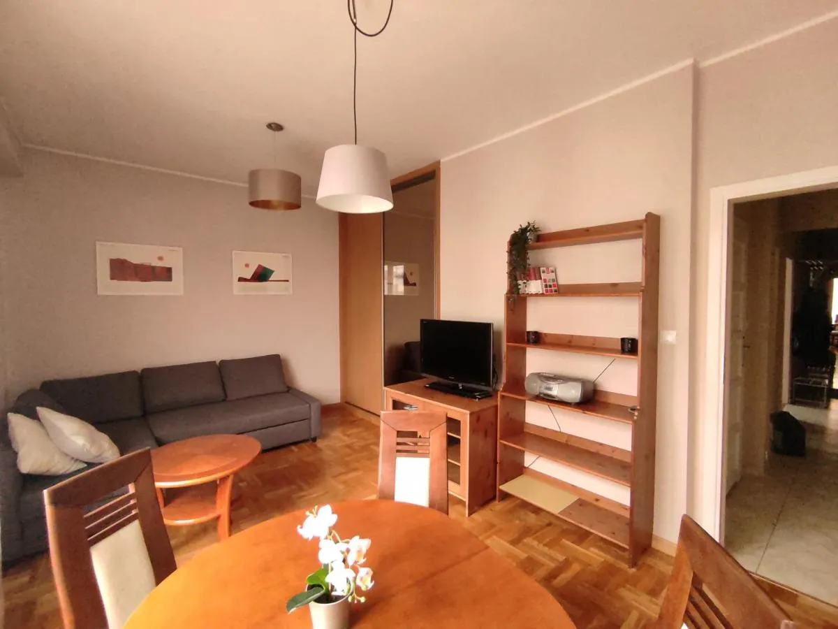 Image 4 of K2013 Astra Grand-Tourist