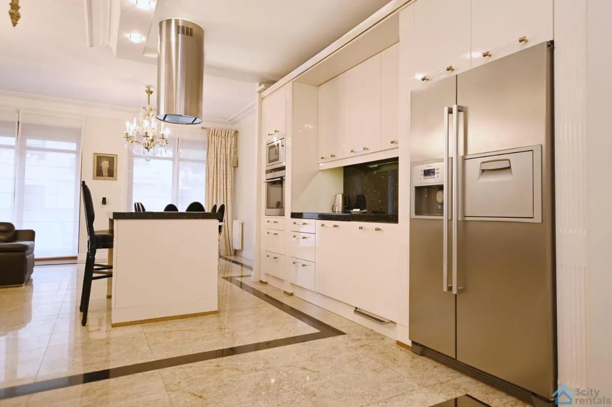 Image 3 of Large and Luxury 3city Apartment in Gdańsk with Two Balconies by Noclegi Renters
