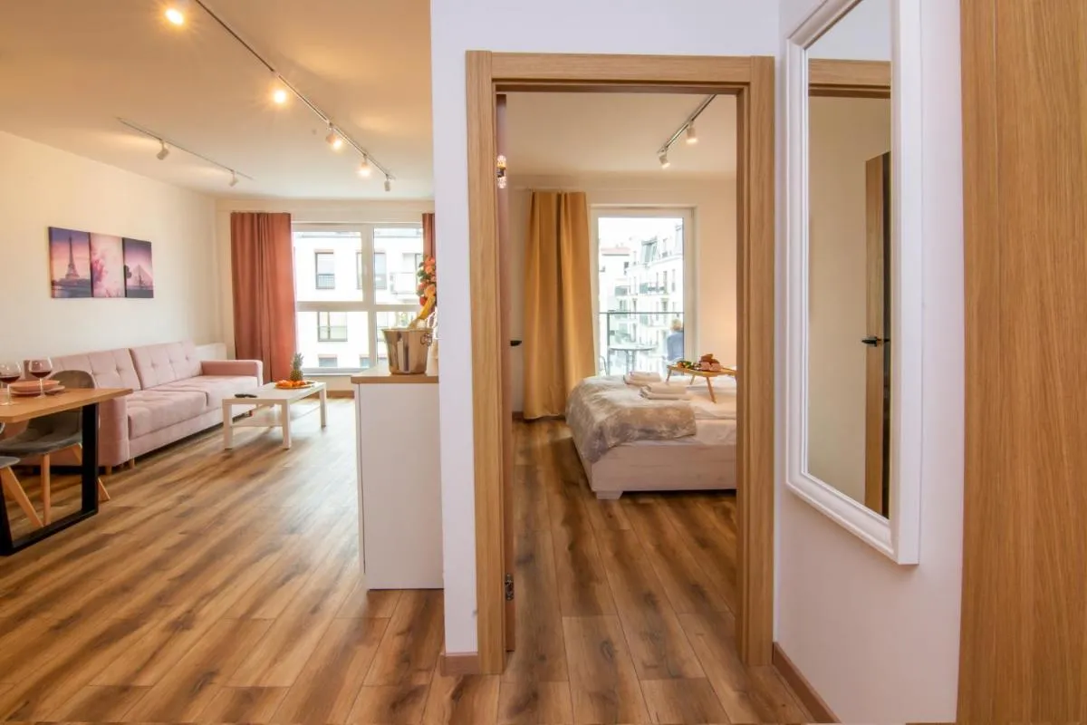 Image 1 of Maya’s Flats & Resorts 48 – Szafarnia